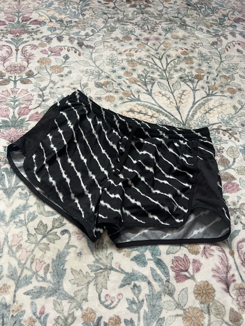 Old Navy Black and White Athletic Shorts